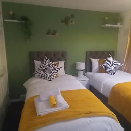 Golden Plush Suites - Beautiful Luxury 3 Bed House In Leicester Buitenkant foto