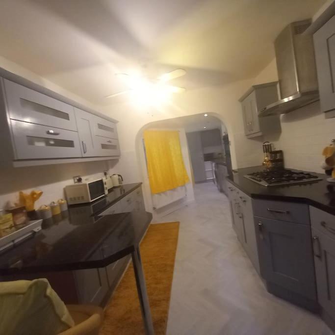 Golden Plush Suites - Beautiful Luxury 3 Bed House In Leicester Buitenkant foto